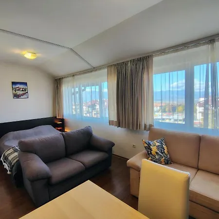 Tower Cozy With Mountain View *