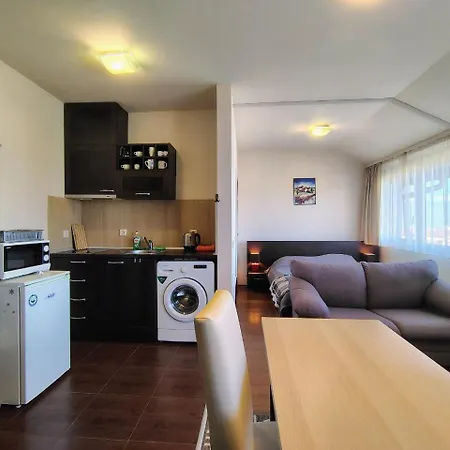 Tower Cozy With Mountain View アパート バンスコ